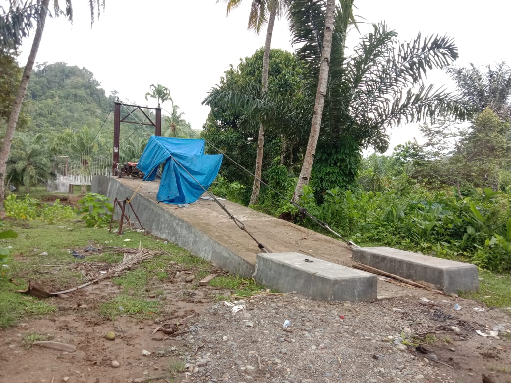 Jembatan putus