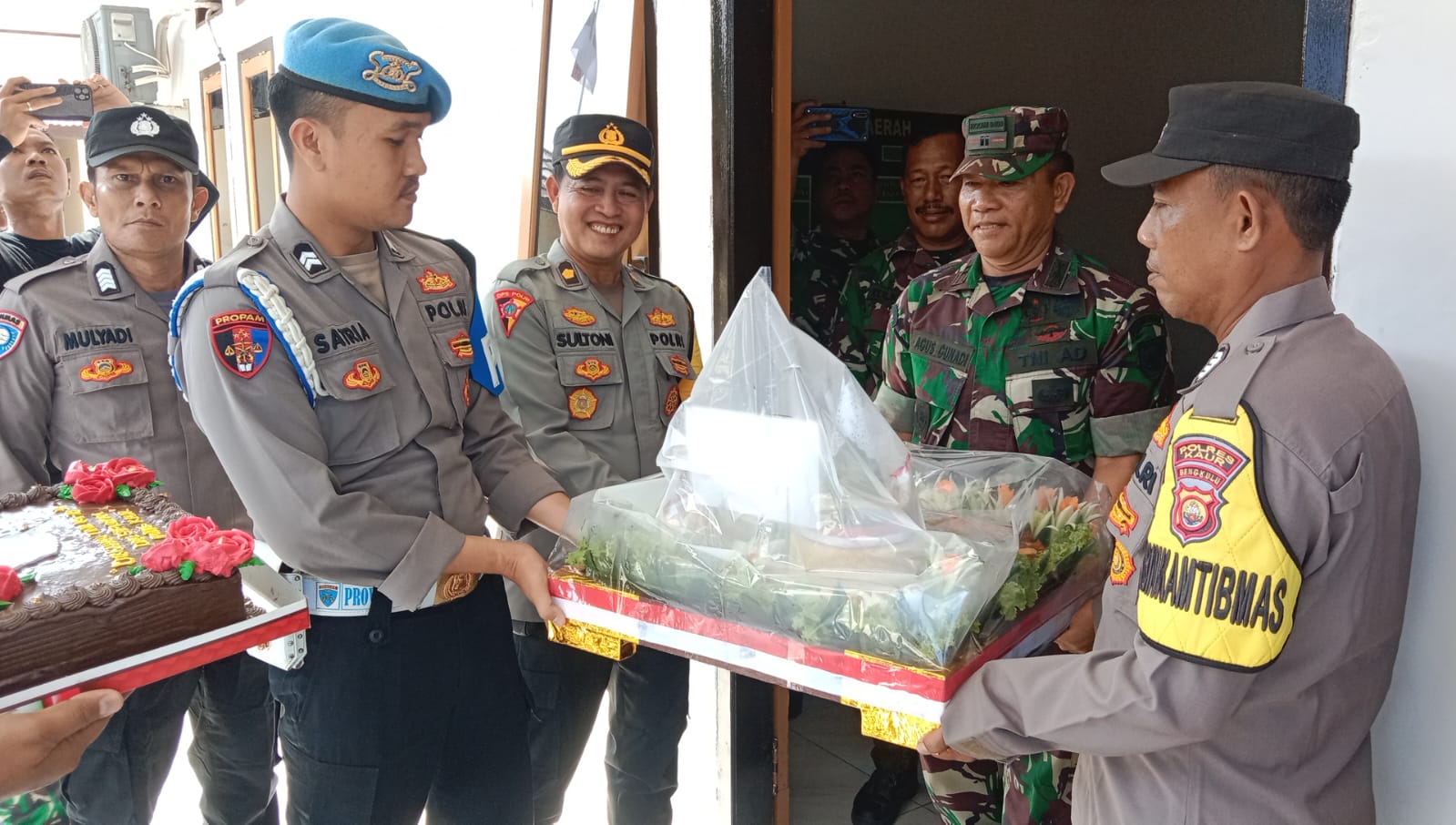 HUT TNI AD