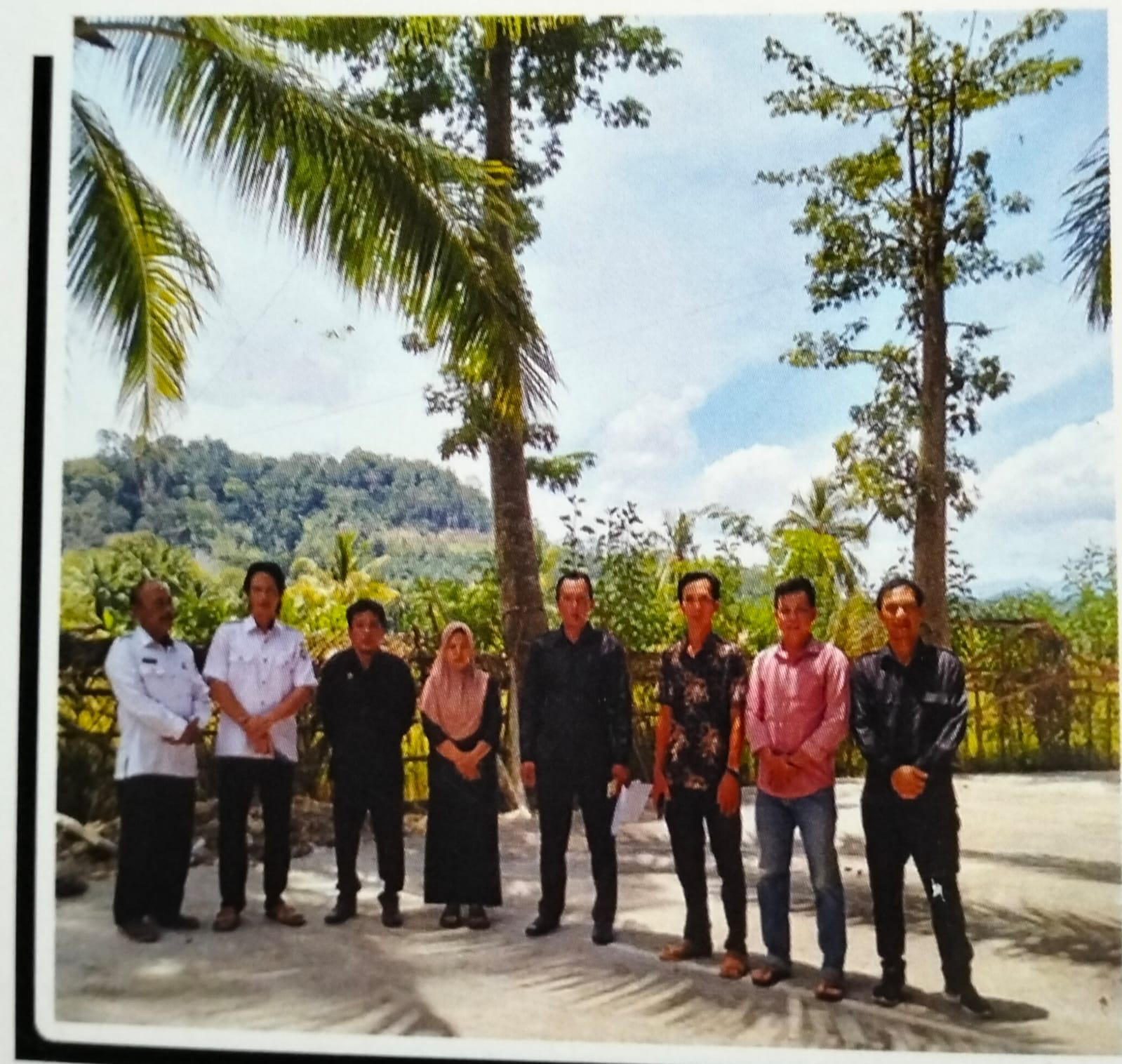 Poto pemerintahan desa babat saat pengawasan pekerjaan 