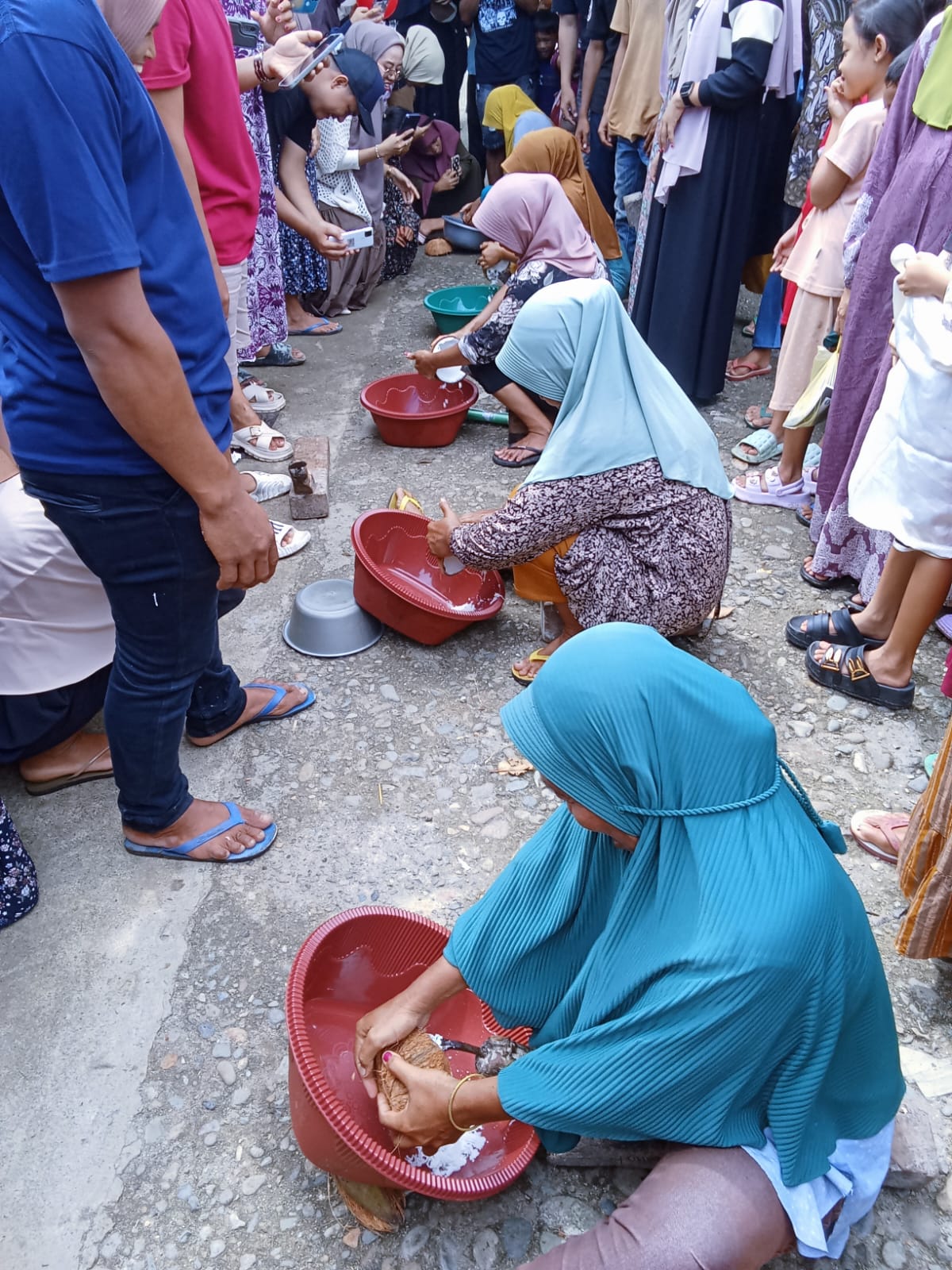 Lomba memarut kelapa