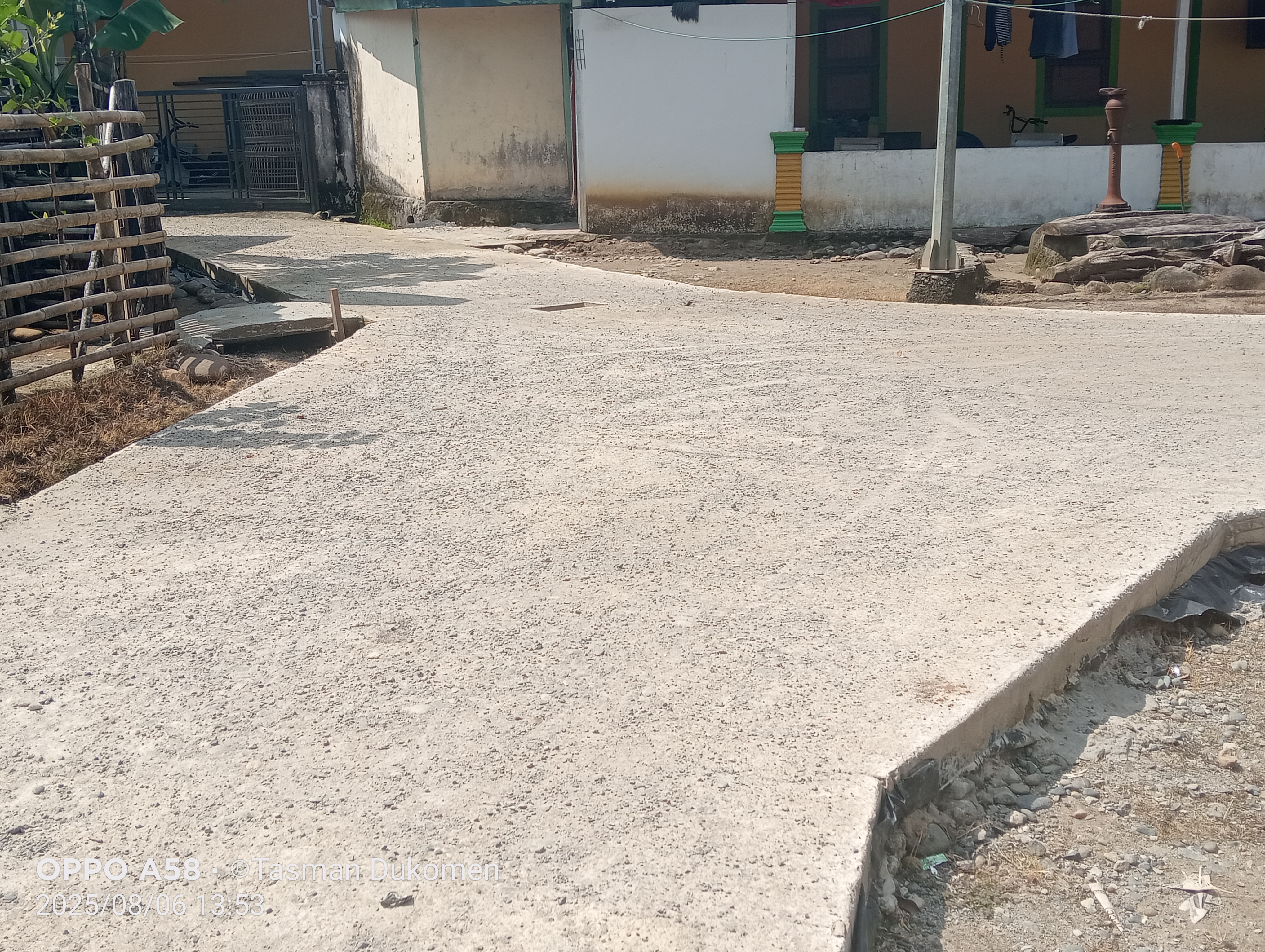 Poto rabat beton benua ratu