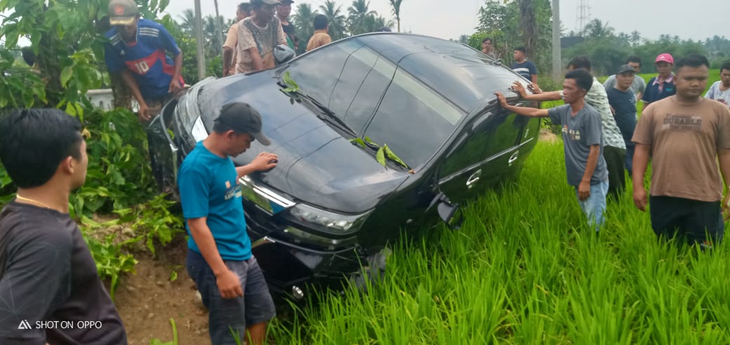 mobil dewan kaur